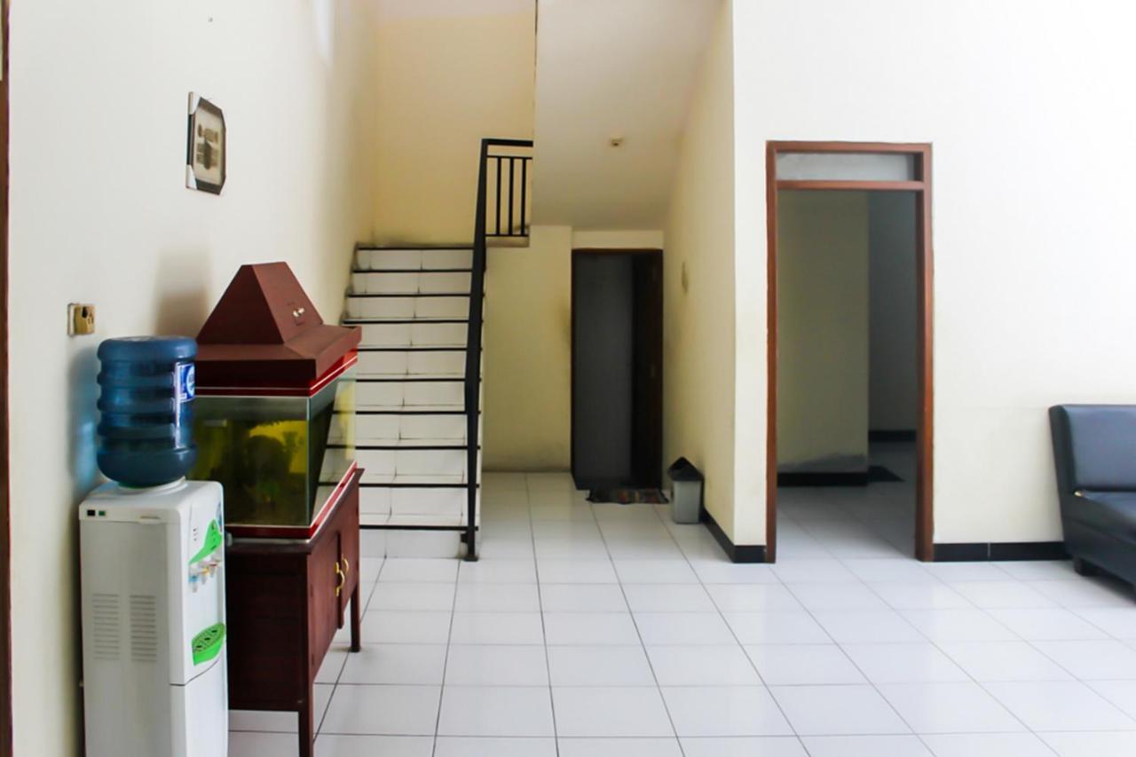 Koolkost Syariah Near Universitas Ahmad Dahlan Kampus 1 Yogyakarta Exterior photo